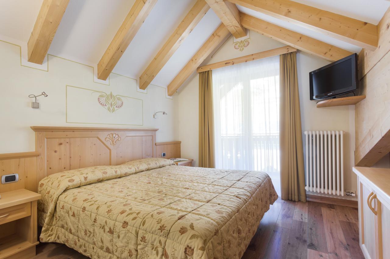 Hotel Panorama Molveno Eksteriør bilde