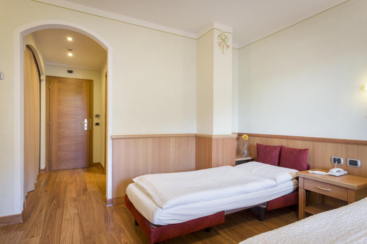 Hotel Panorama Molveno Eksteriør bilde